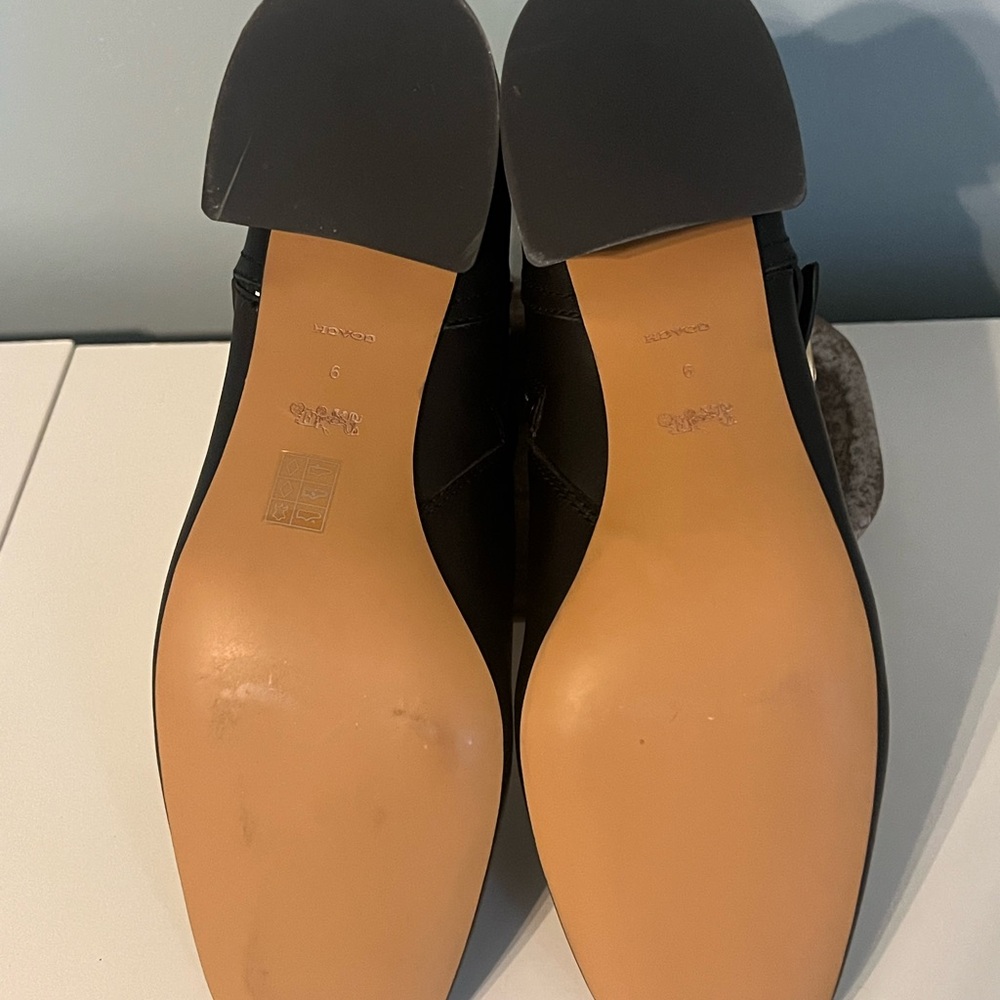 Coach Nadia ankle boots- black leather size 9B - Picture 5 of 6